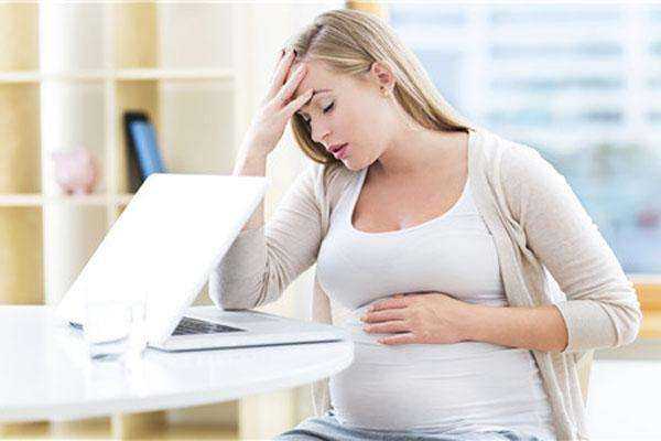 孕晚期体重增加不足的因